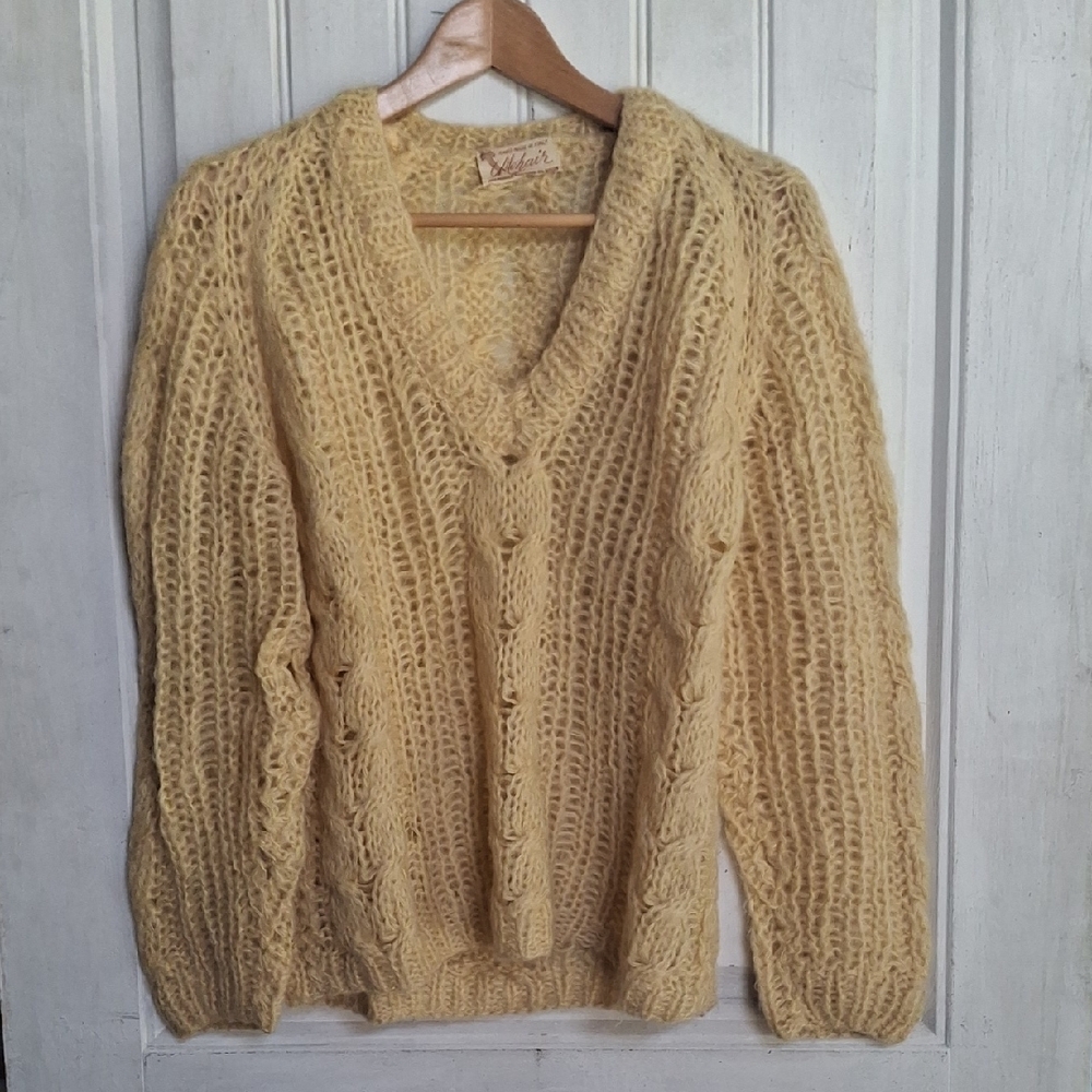 Vintage Soft Yellow Knit Sweater